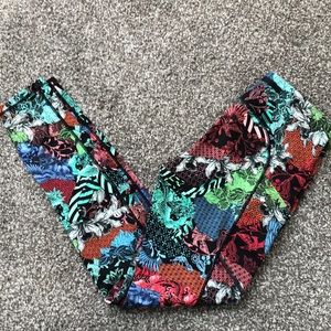 Lululemon Print Leggings size 6